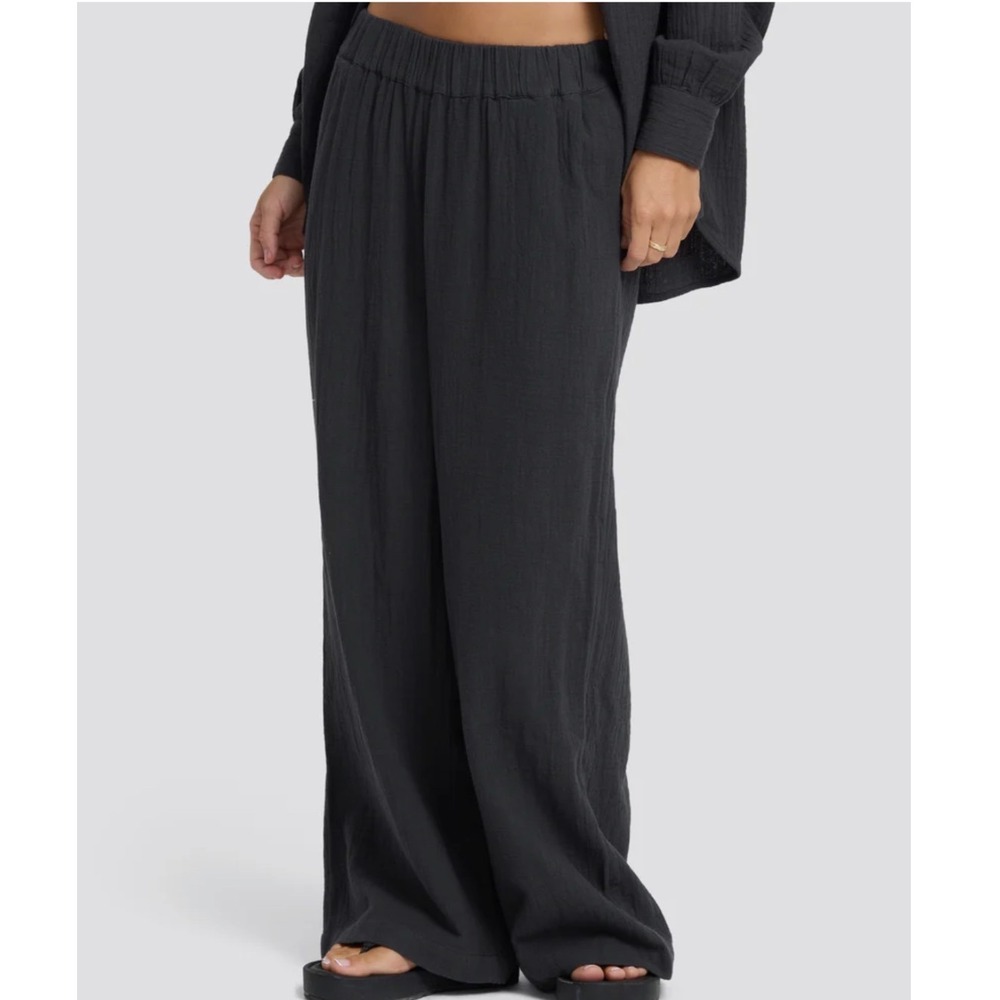 Billabong New Day Wide Leg Pants Charcoal Grey Cotton Gauze Smocked Waist L NEW